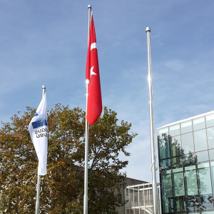 Paslanmaz Bayrak Direği