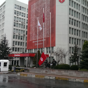 Paslanmaz Bayrak Direği