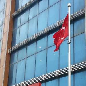 Paslanmaz Bayrak Direği